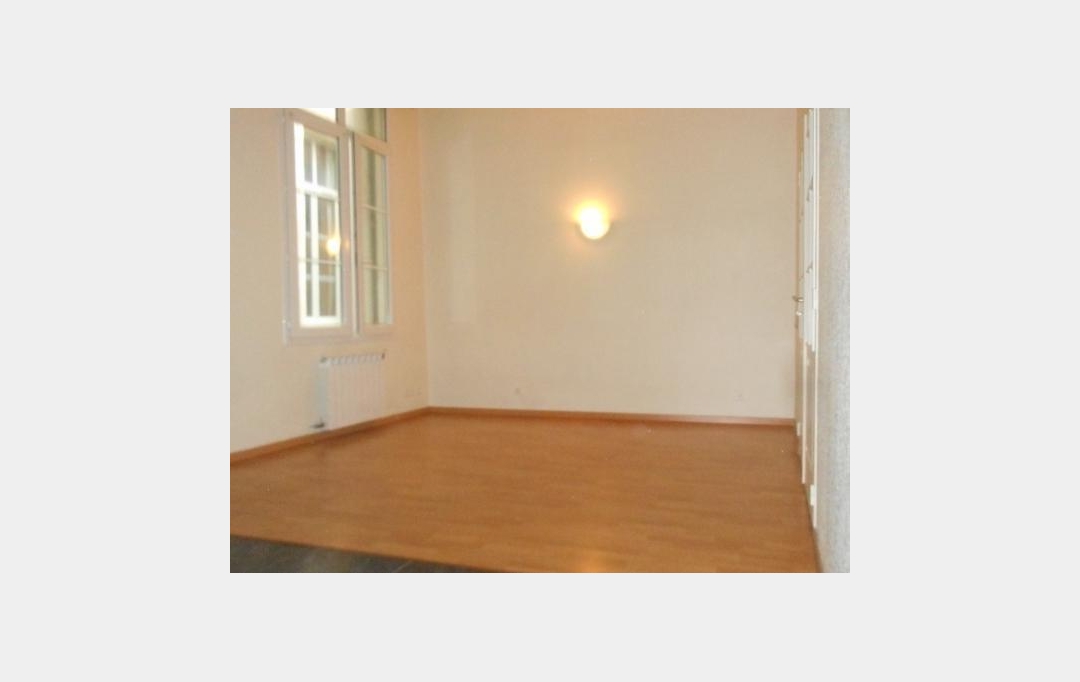 Annonces FABREGUES : Appartement | MONTPELLIER (34000) | 33 m2 | 592 € 