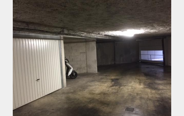 Annonces FABREGUES : Garage / Parking | MONTPELLIER (34000) | 15 m2 | 86 € 